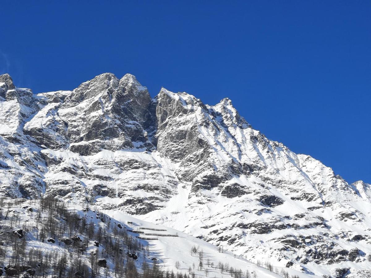 Appartamento Moderno Sulle Piste 布勒伊-切尔维尼亚 外观 照片